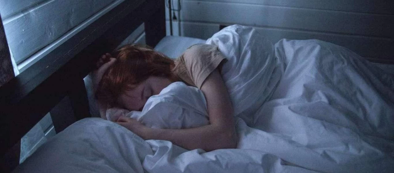 Δεν έχετε κλιματιστικό; - Δείτε πως θα κάνετε έναν καλό ύπνο εν μέσω καύσωνα